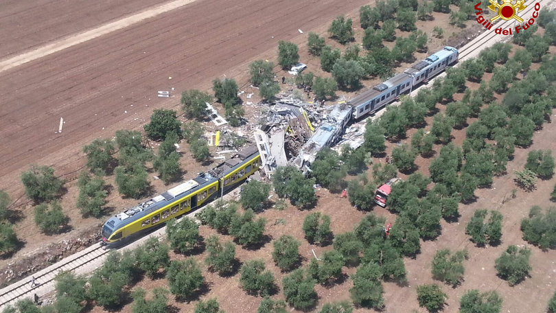 Puglia: scontro fra treni. 20 morti