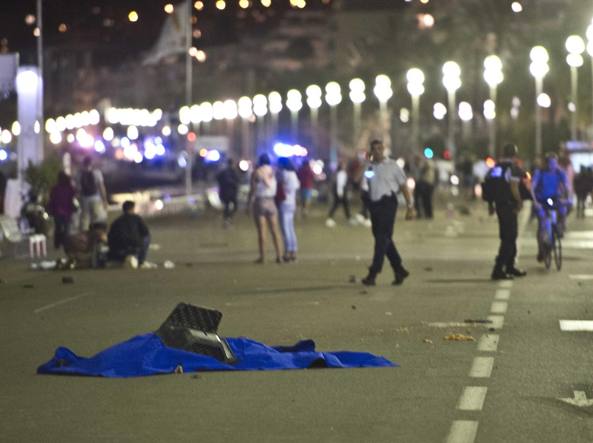 Tantissime le vittime dell'attentato a Nizza