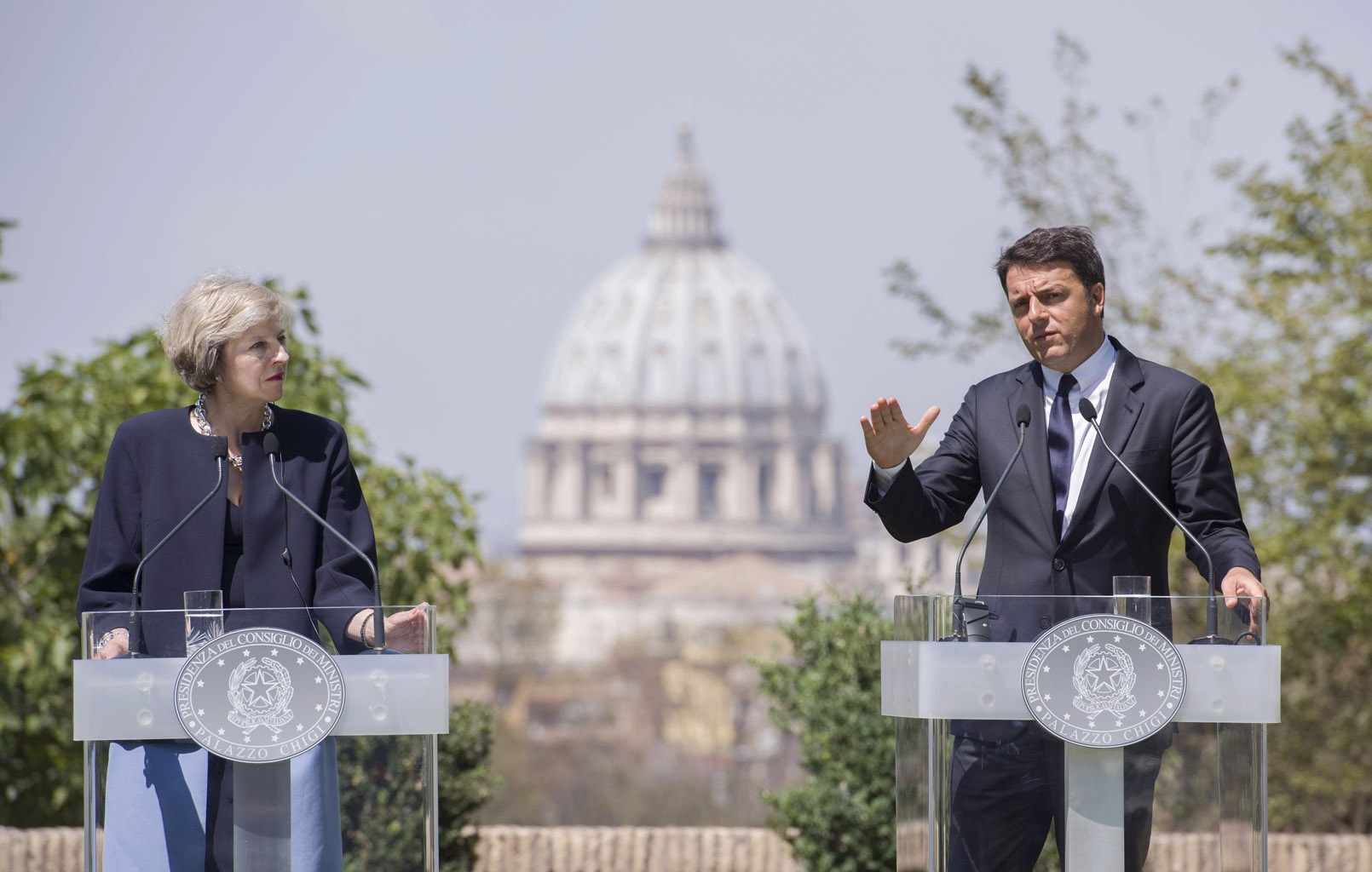 Renzi e May uniti nella lotta al terrorismo