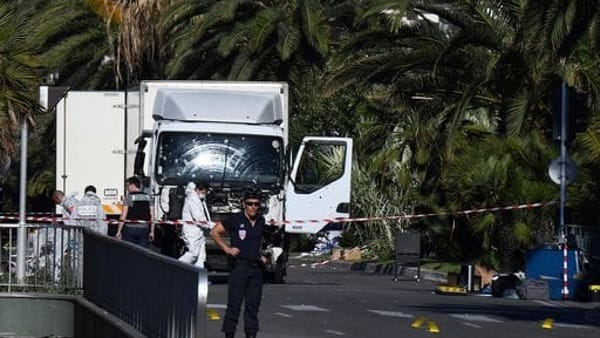 Attentato terroristico a Nizza