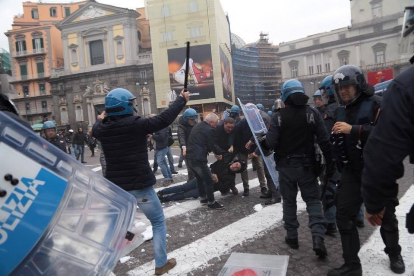 Insegnanti in piazza