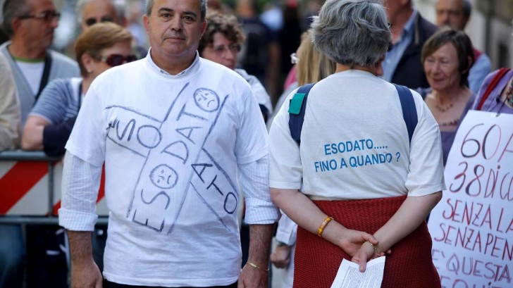 Esodati manifestano davanti al ministero del Lavoro