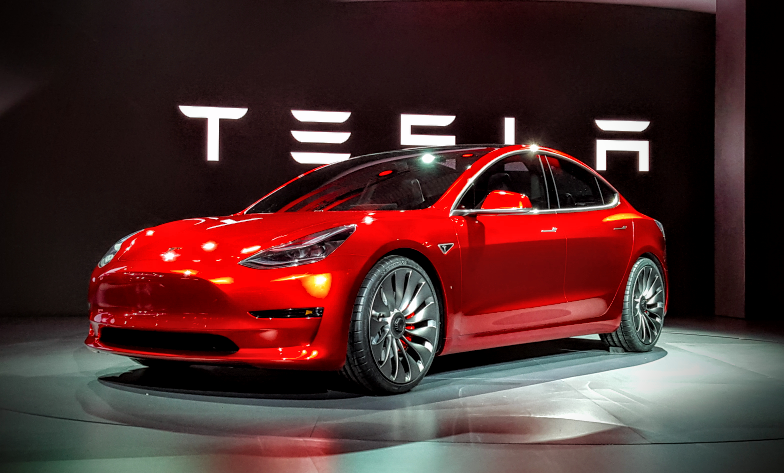 Tesla Model 3 tutte le notizie necessarie prezzo consegna autonomia