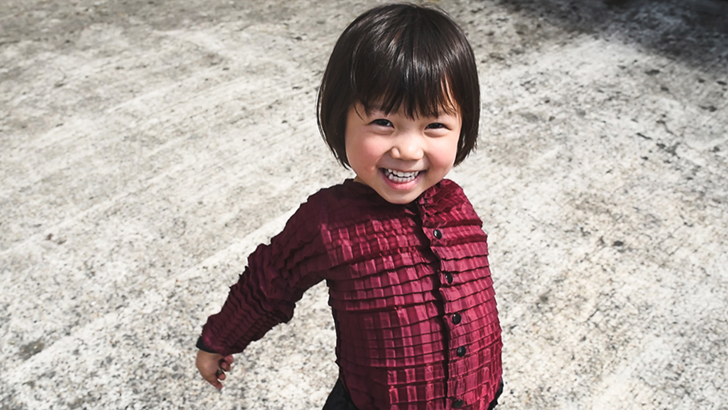 tessuto tech abiti che crescono con i bambini