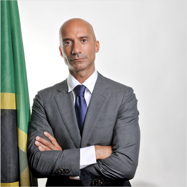 Marco Conca console Tanzania