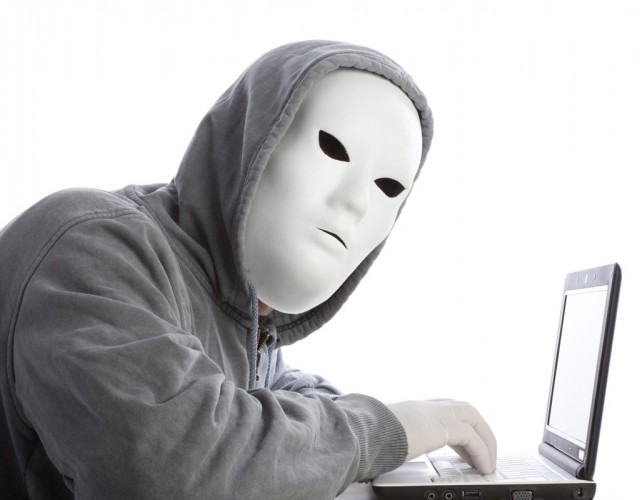 difendersi sui social da stalker sconosciuti