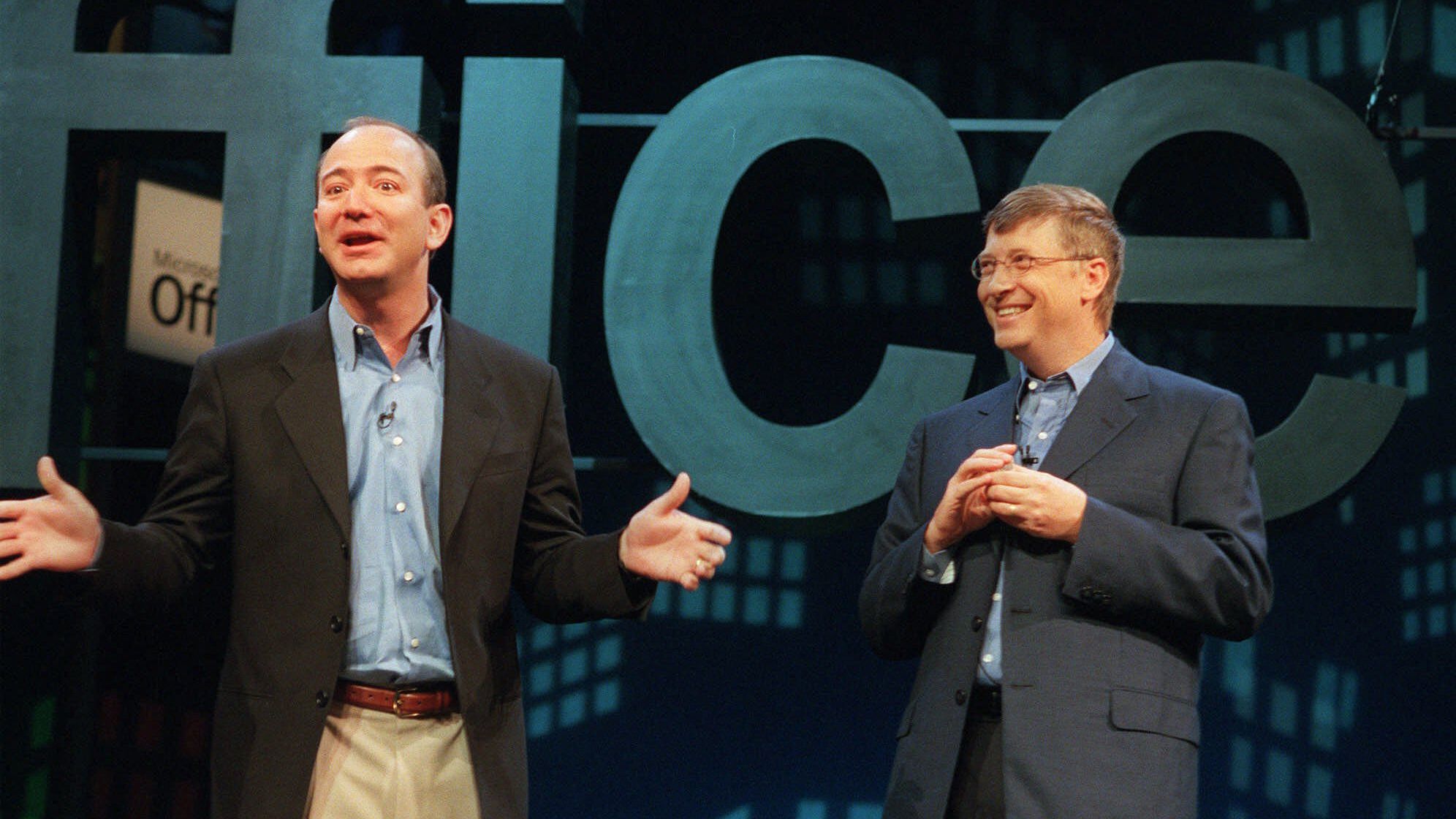 Bezos-Gates più ricchi del mondo