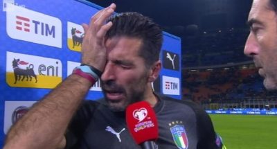 buffon piange per l'eliminazione dell'Italia