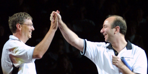 jeff bezos e bill gates i più ricchi al mondo