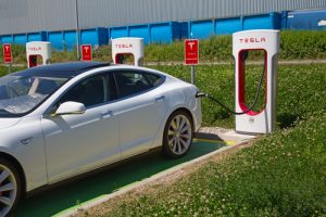 Tesla-supercharger
