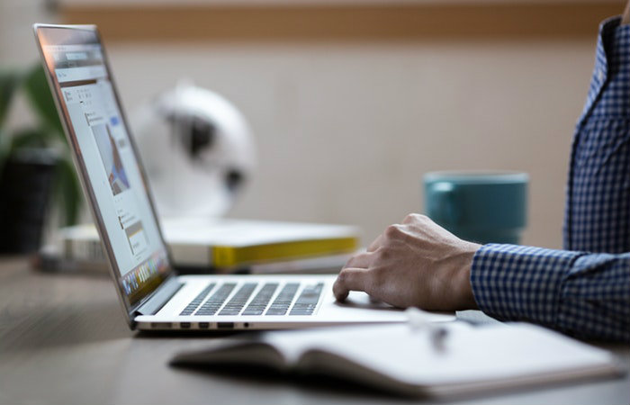 e-commerce vantaggi e svantaggi