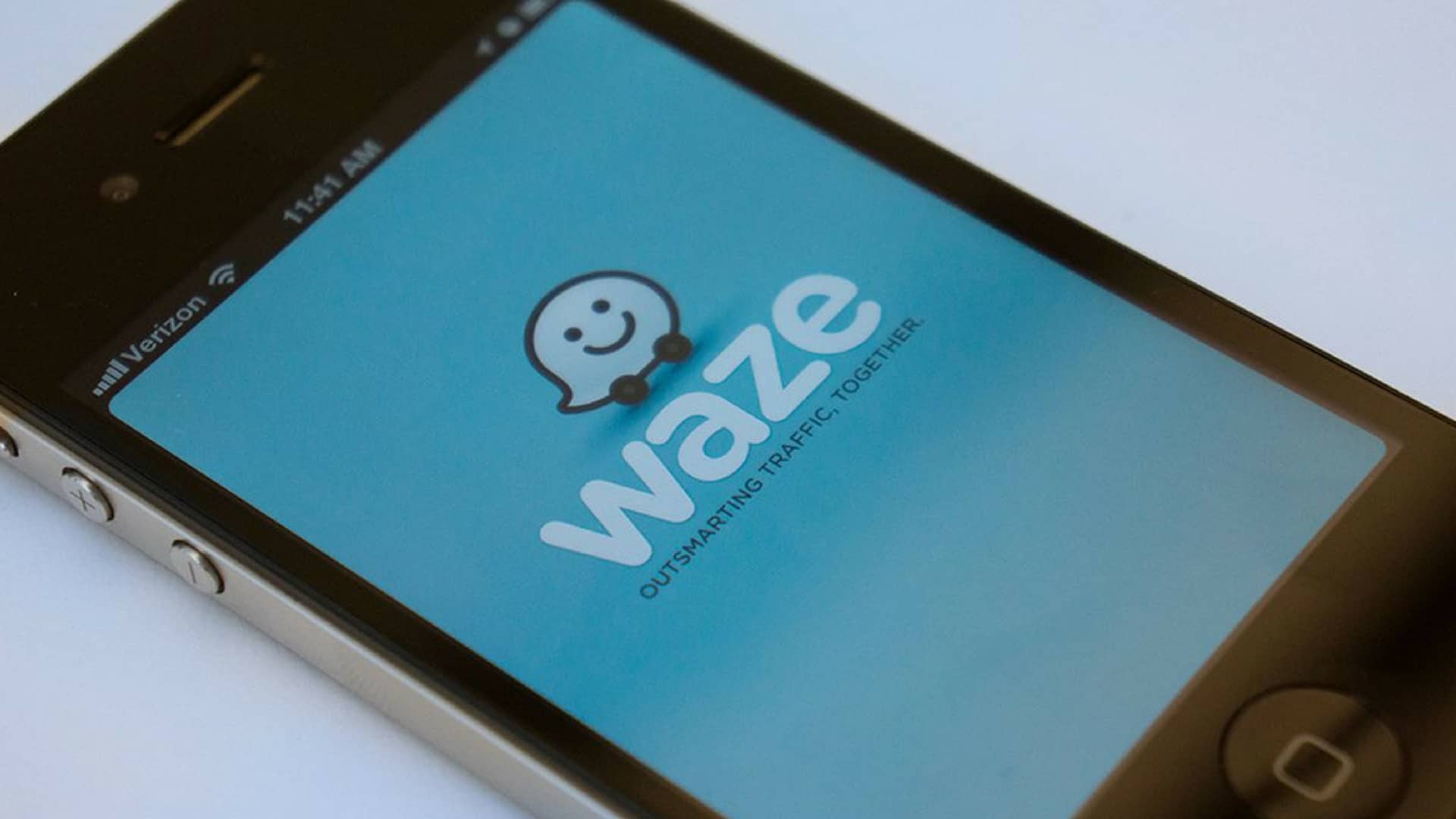 waze-of-parking-spotangels