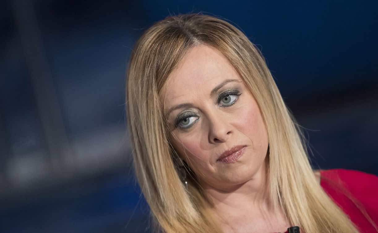 Meloni, la gaffe in diretta Twitter sulle &quot;zucchine di mare&quot;