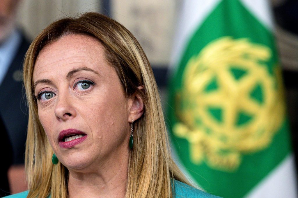 La Meloni assenteista? La Meloni assenteista?
