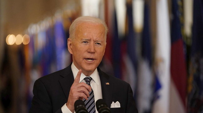 Biden, attacco durissimo al presidente russo Putin: "È un assassino"
