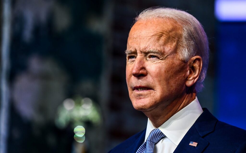 Biden, attacco durissimo al presidente russo Putin: "È un assassino"
