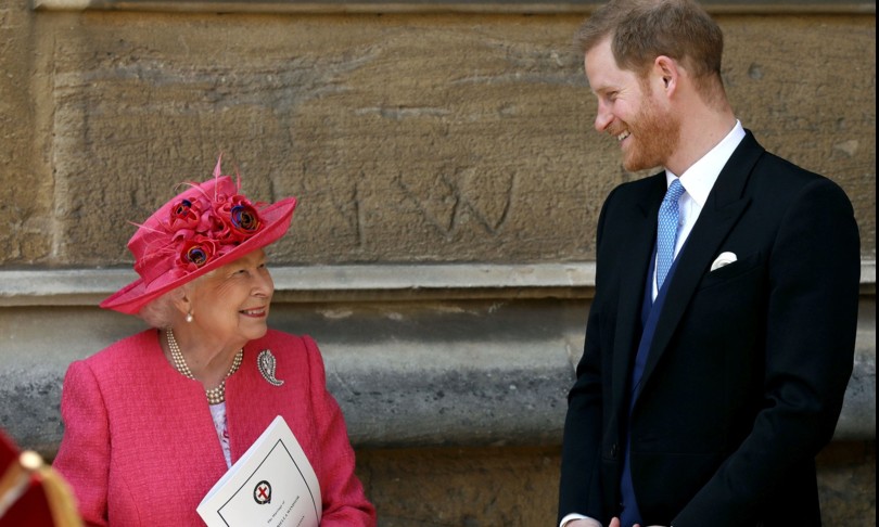 La Regina Elisabetta arrabbiata con Harry? No, solo "molto triste"
