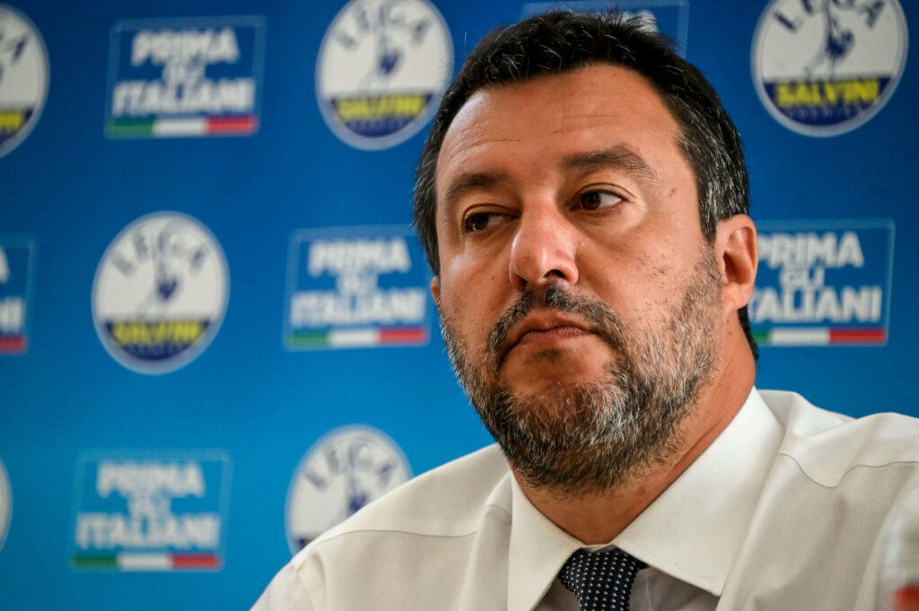 Salvini torna alla carica sulle restrizioni: "Aprile in rosso è un sequestro di persona"
