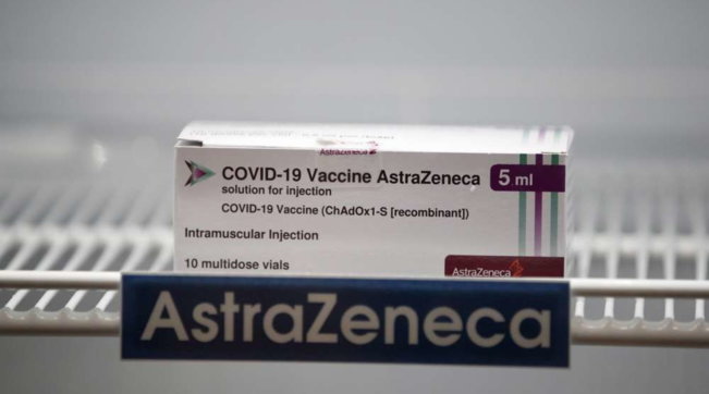 AstraZeneca, l'Ema: "Nessuna prova che le trombosi siano legate al vaccino"
