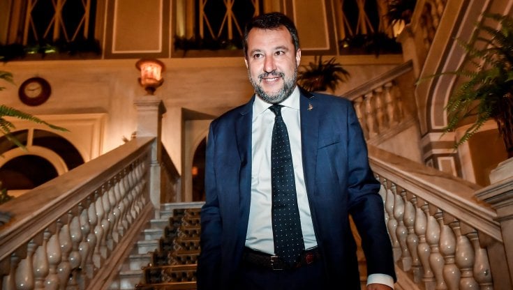 Salvini: "Sui migranti Papa Francesco la pensa come me"