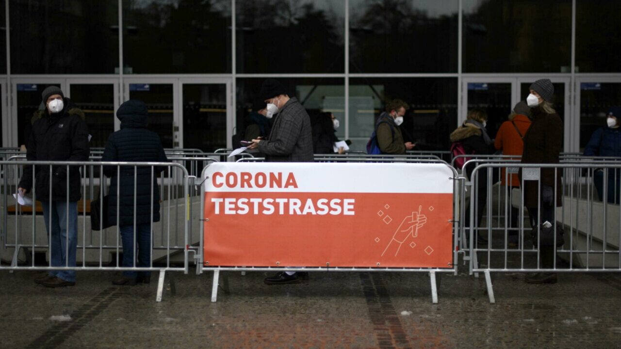 Austria, lockdown per tutti in due Regioni