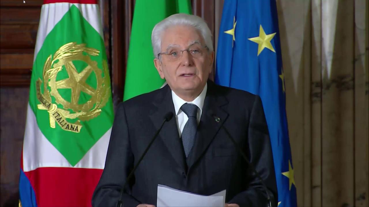 Mattarella: "Troppo spazio ai no vax in tv"