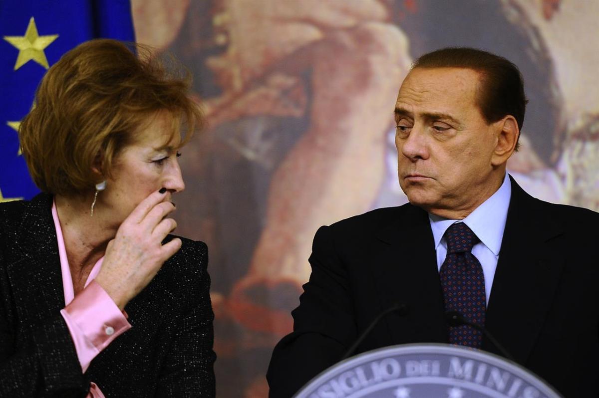 Letizia Moratti giura fedeltà a Berlusconi