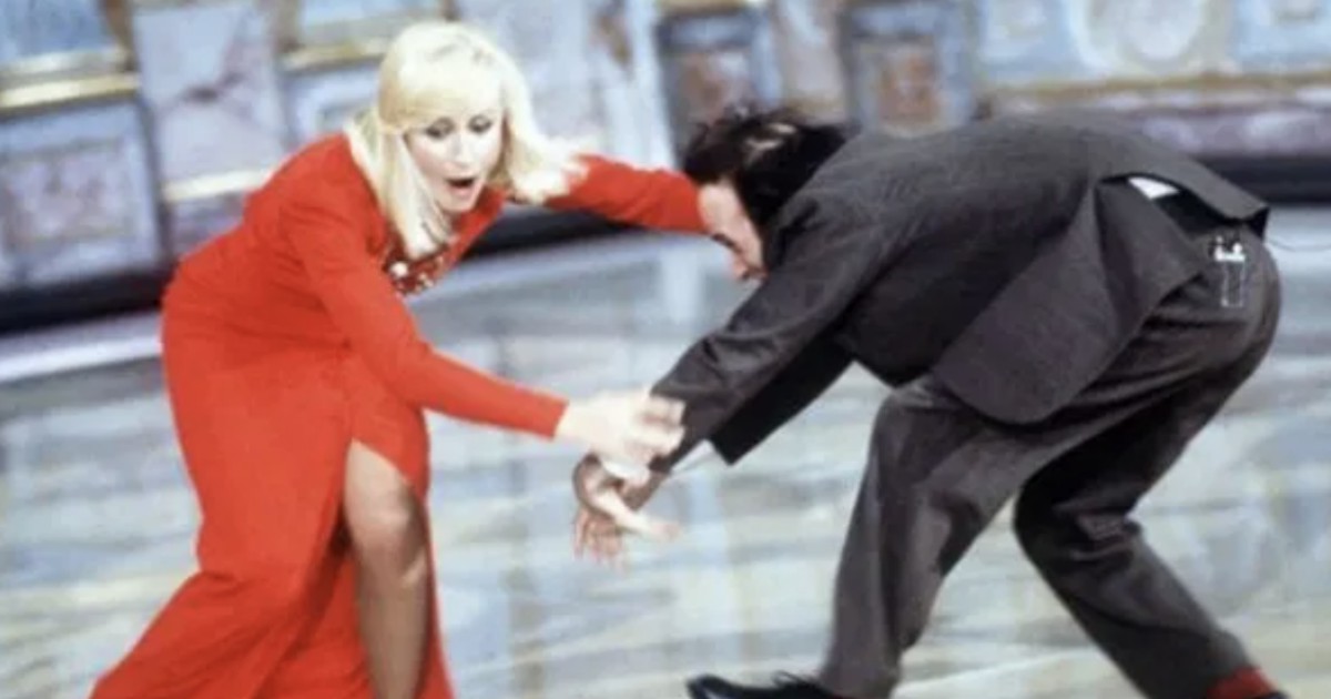 Greta Beccaglia: Sgarbi se la prende con Benigni