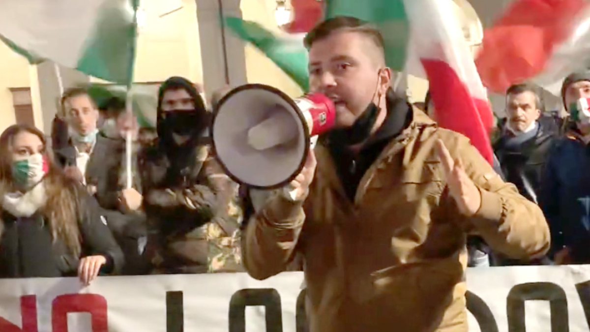 La denuncia del leader no green pass di Torino