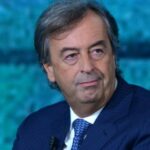Roberto Burioni smonta l’obbligo vaccinale del governo Draghi