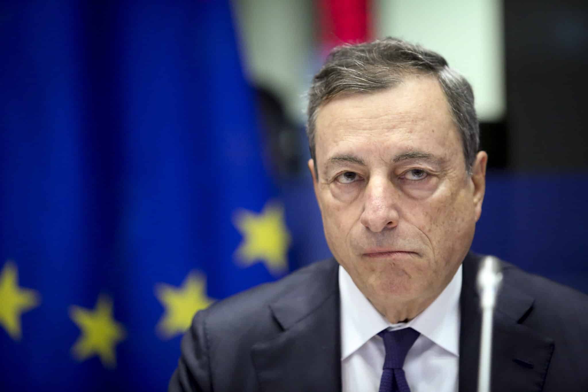 Doccia fredda e avviso di sfratto per Mario Draghi