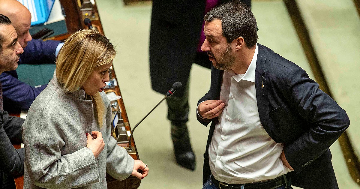 Salvini e Meloni divisi pure sull’eutanasia