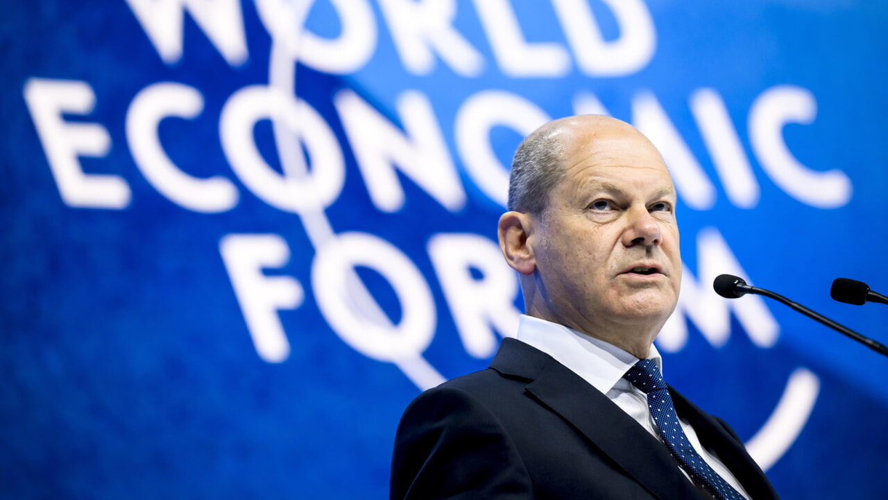 La minaccia della tv russa al cancelliere tedesco Scholz