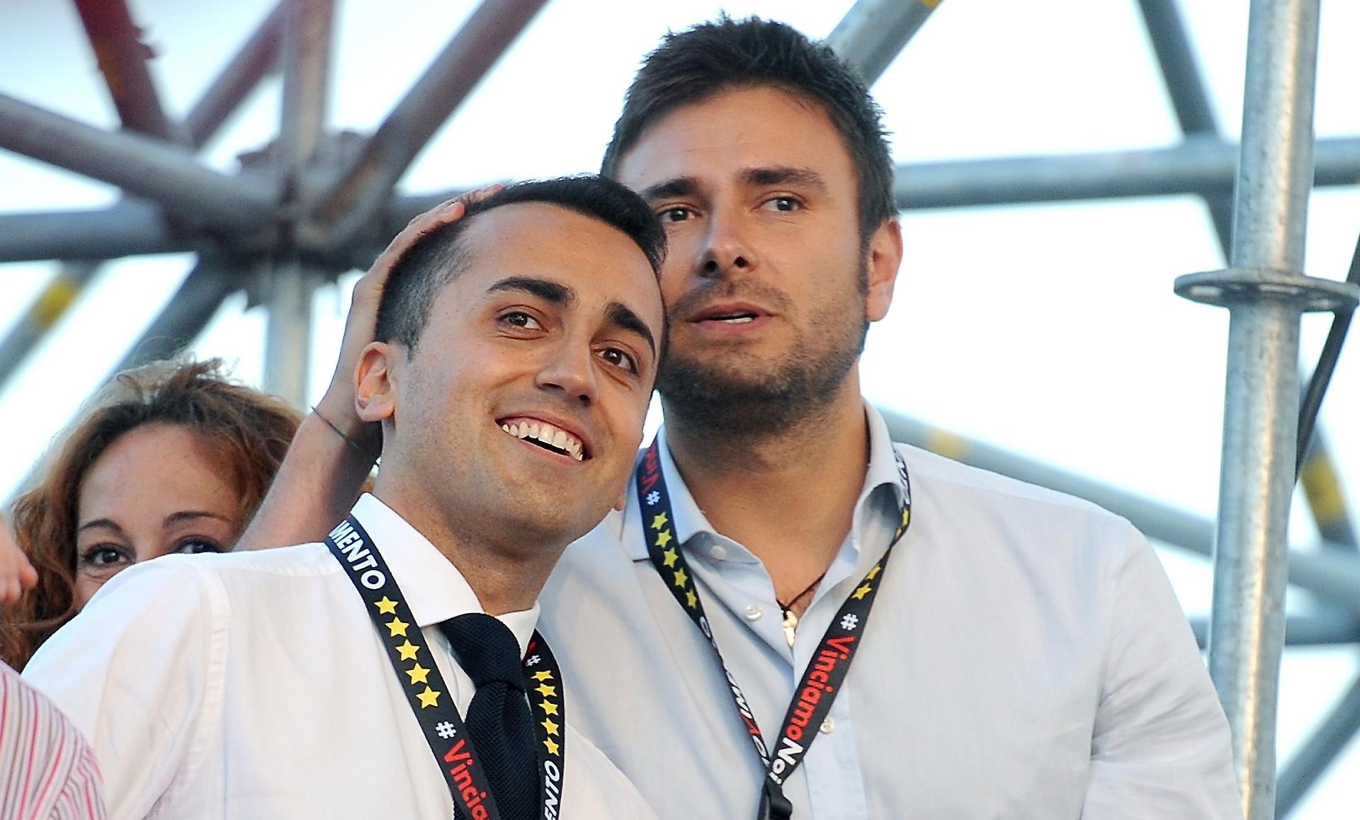 Di Maio molla il M5S e Di Battista lo attacca