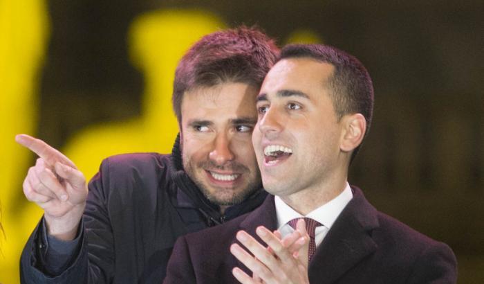 Crisi di governo, Di Battista all’assalto dell’ex amico Di Maio