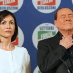 Mara Carfagna conferma l’addio a Berlusconi lanciando pesanti accuse