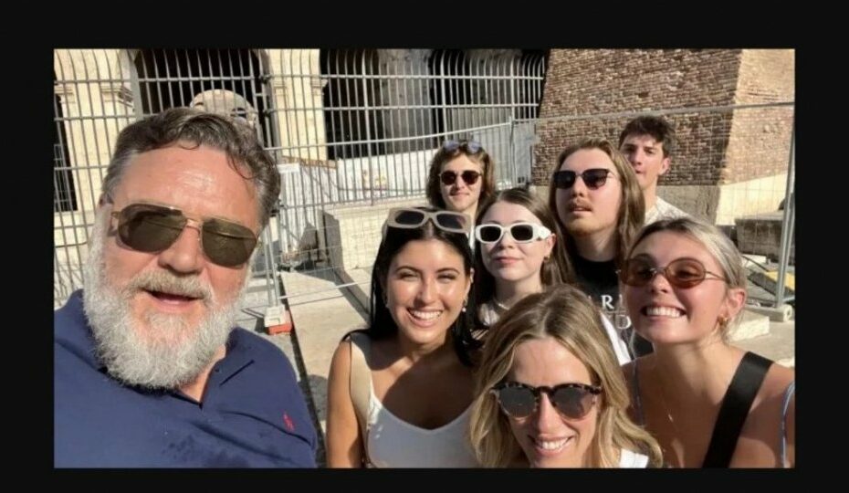 Il Gladiatore Russell Crowe torna al Colosseo
