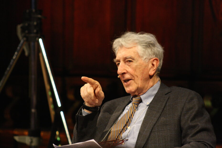 Corrado Augias conosce il colpevole dell’emergenza rifiuti a Roma