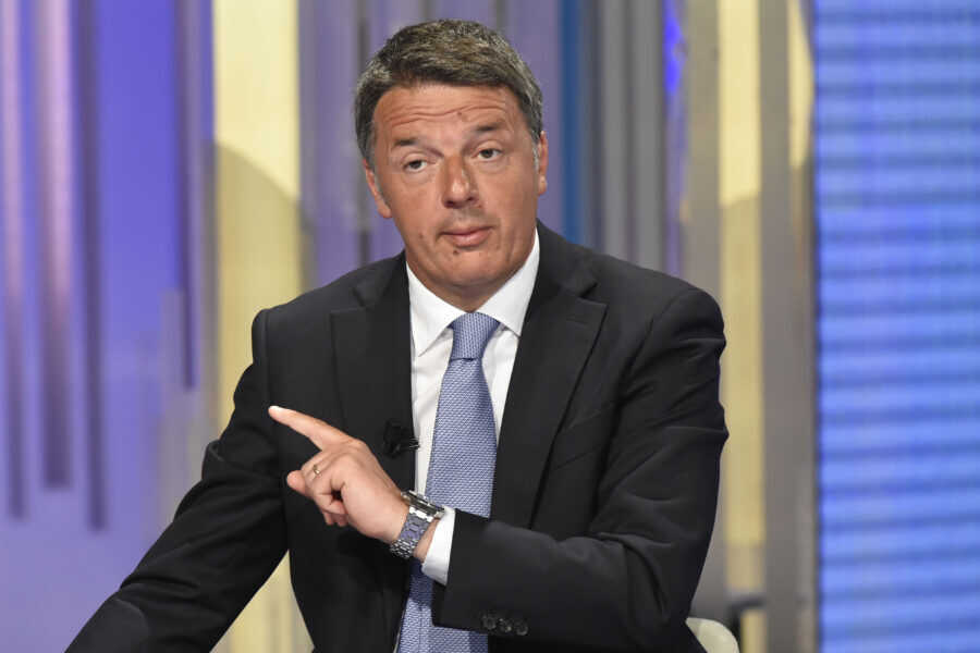 Conte vuole lasciare il governo Draghi e Renzi lo prende in giro