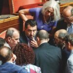 Salvini brinda dopo le dimissioni di Draghi