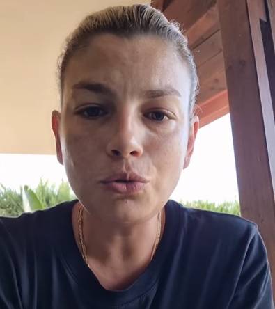 Emma Marrone infuriata con i no vax che speculano sulla morte del padre