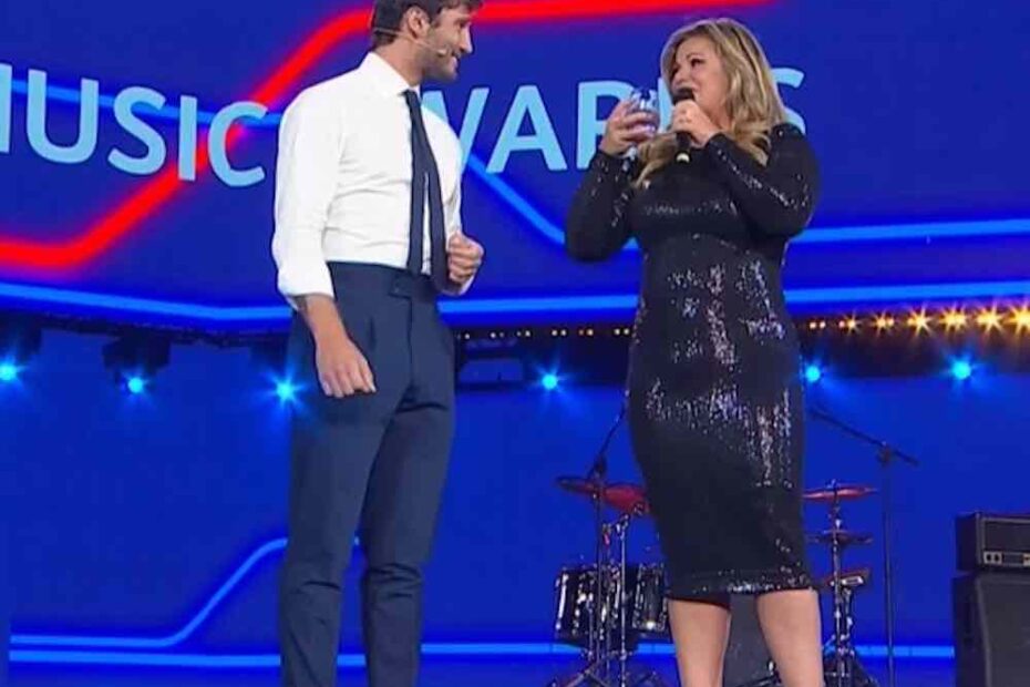 Vanessa Incontrada nuovamente vittima degli hater sui social