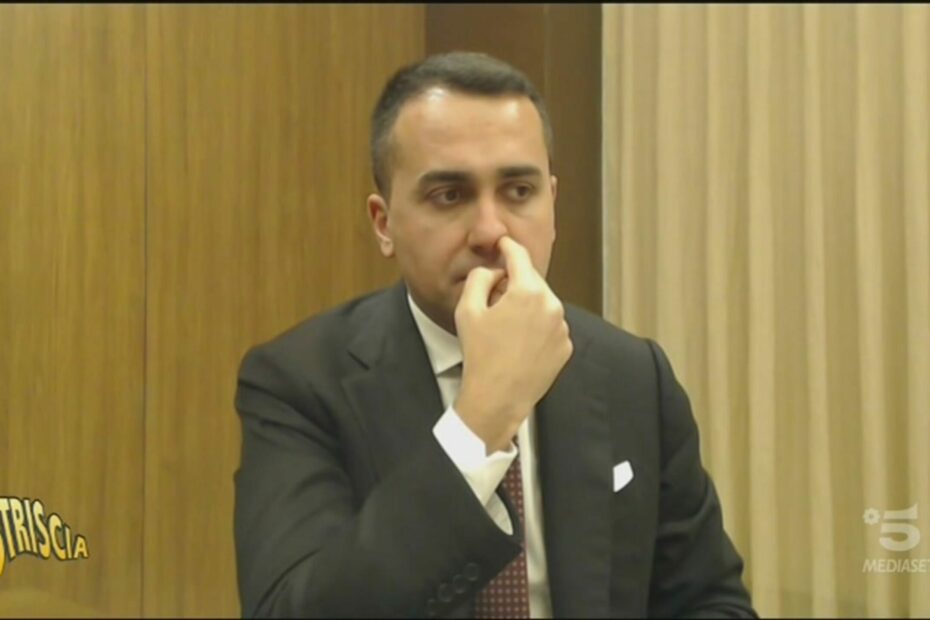 Striscia la Notizia a caccia di Luigi Di Maio
