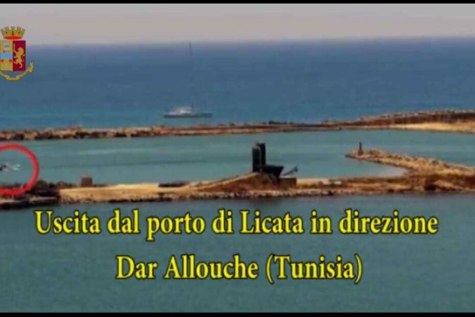 Le agghiaccianti minacce ai migranti degli scafisti intercettati