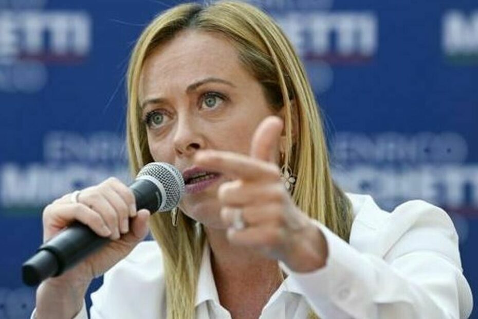 Il governo Meloni contro tutti sul contante