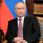 Russia: Putin firma la legge contro la “propaganda gay”