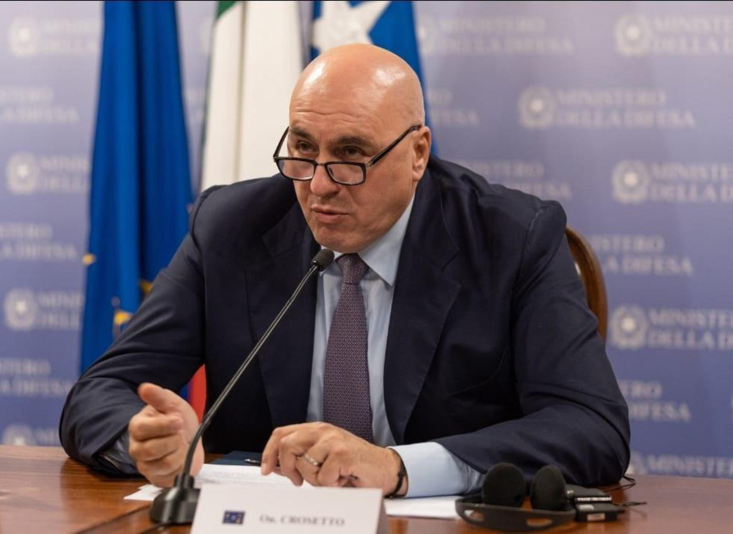 Spiava politici e vip, arrestato finanziere dell'Antimafia - Business.it
