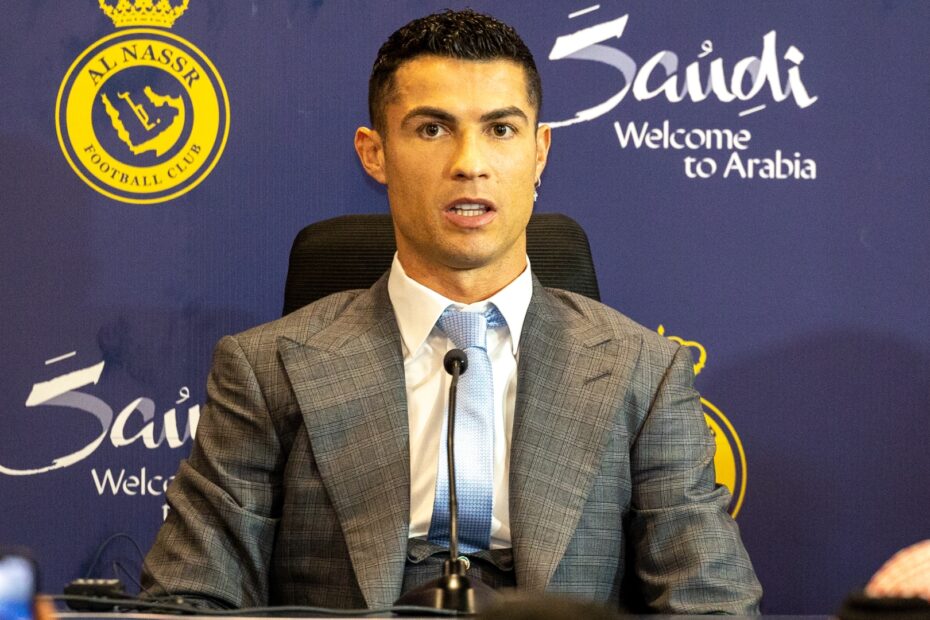 Ronaldo, la gaffe in conferenza stampa dall’Arabia Saudita