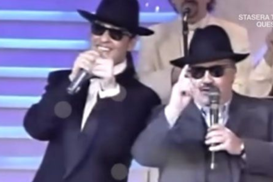 Fiorello e Maurizio Costanzo nei panni dei Blues Brothers