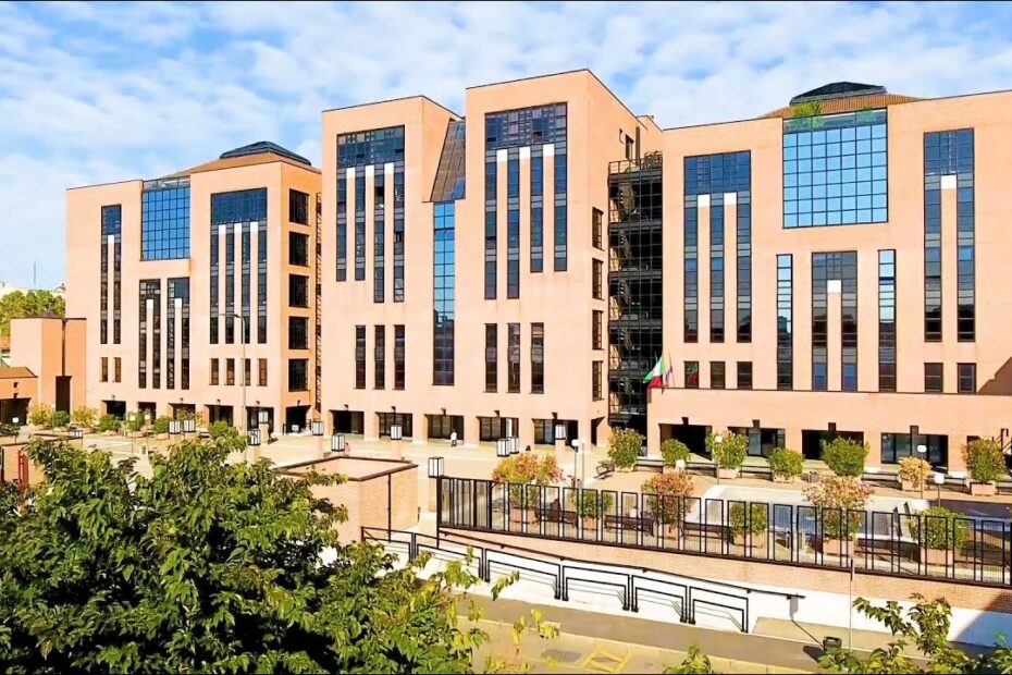 Ragazza trovata morta all'università Iulm di Milano